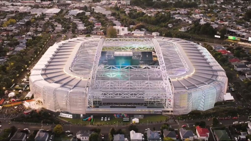 Eden Park 2.1 render of stadium roof closing