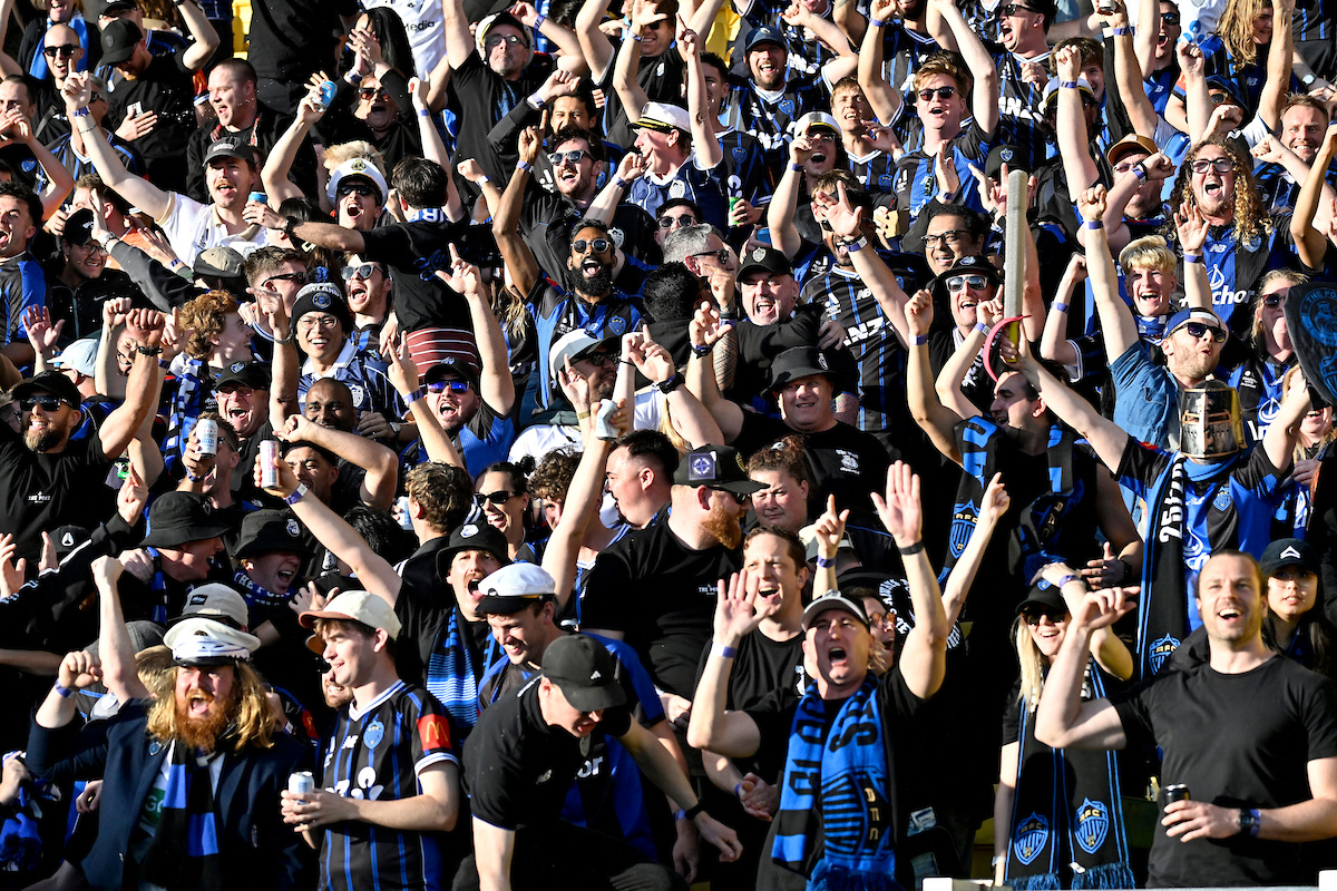 A league men   phoenix v auckland fc